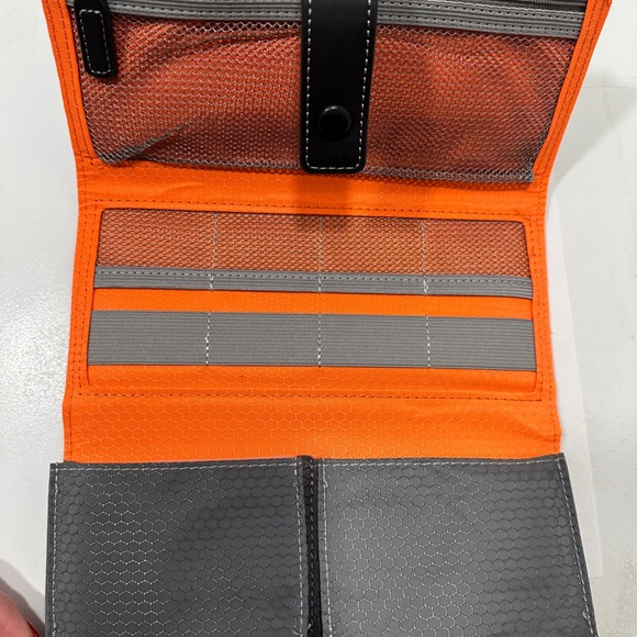 Harley-Davidson Black Wallet with Embossed Logo - Picture 4 of 5